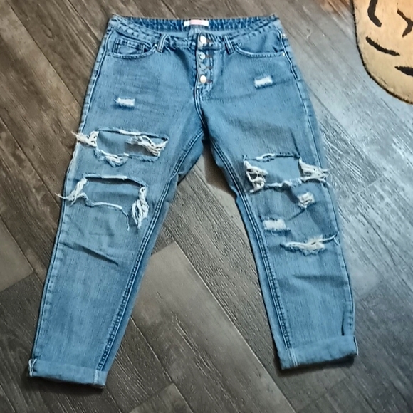 refuge Denim - Distressed Boyfriend Jeans